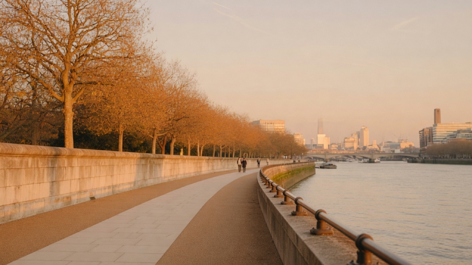 Evening light on the Thames Path along London's South Bank
